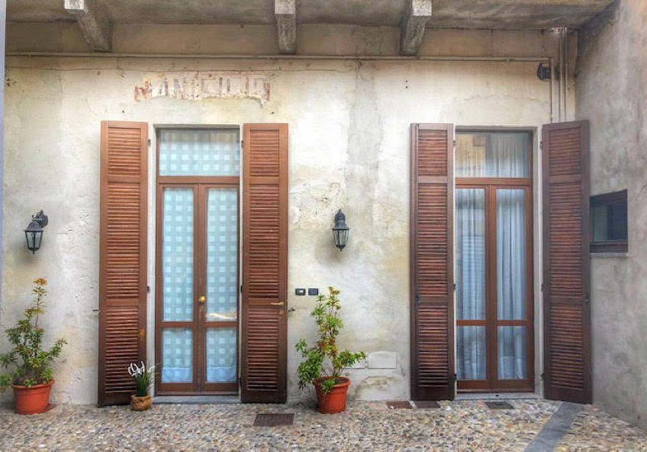 Cortile Del Forno Nel Centro Storico Apartment Arona Bagian luar foto